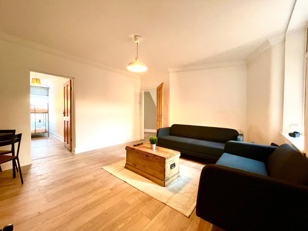 Huge Serviced Apartment With Free Parking Jesmond エクステリア 写真