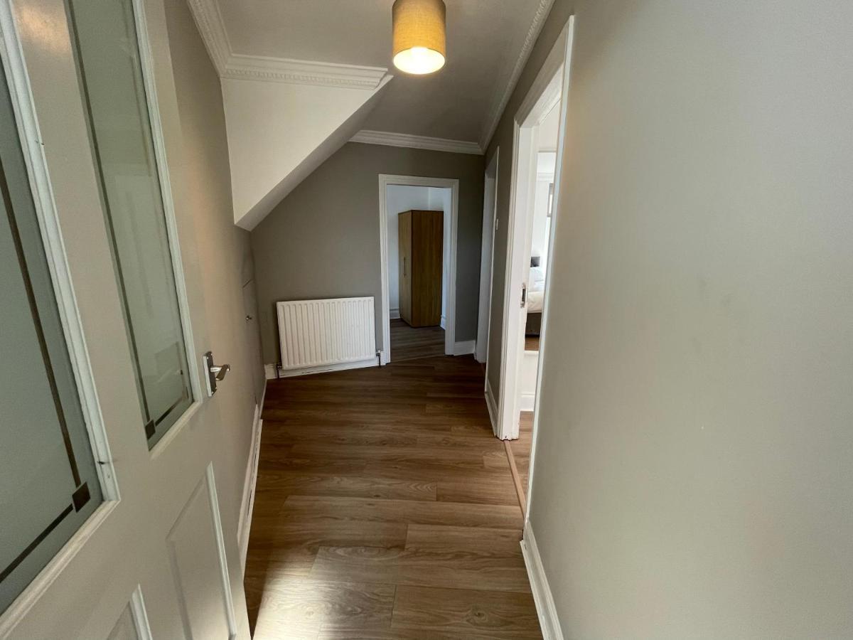 Huge Serviced Apartment With Free Parking Jesmond エクステリア 写真